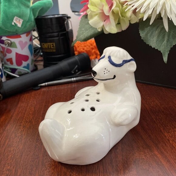 Vintage Ceramic Polar Bear Baking Soda Holder for Refrigerator - Picture 2 of 5